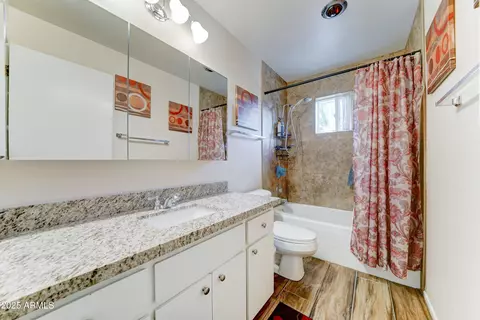 Bath - 6033 E Colby St, Mesa, AZ 85205 photo 2 of 2