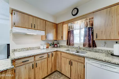 Kitchen - 6033 E Colby St, Mesa, AZ 85205 photo 1 of 4