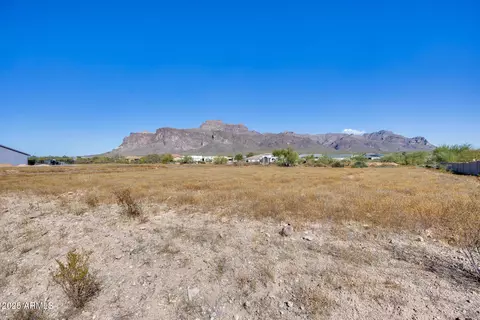 573 S Sun Rd #1, Apache Junction, AZ 85119 photo 3