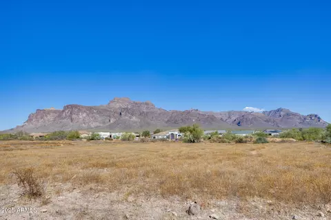 573 S Sun Rd #1, Apache Junction, AZ 85119 photo 2