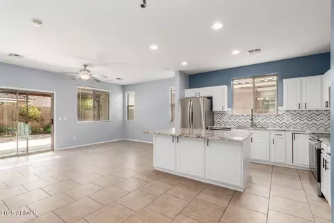 3891 E Melrose St, Gilbert, AZ 85297 photo 17