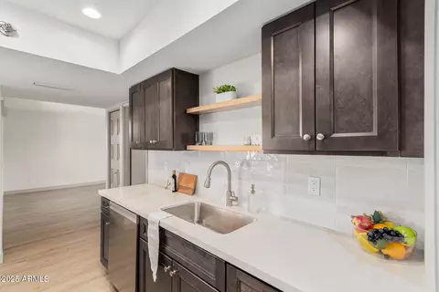 1517 E Dunbar Dr, Tempe, AZ 85282