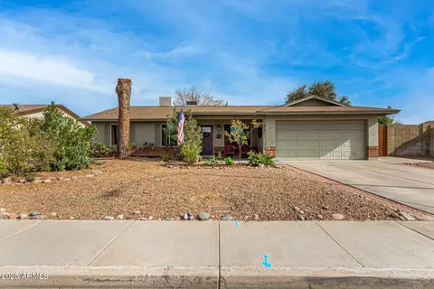 947 N Saffron --, Mesa, AZ 85205