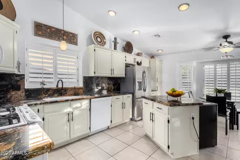 2169 E Alameda Dr, Tempe, AZ 85282 photo 24