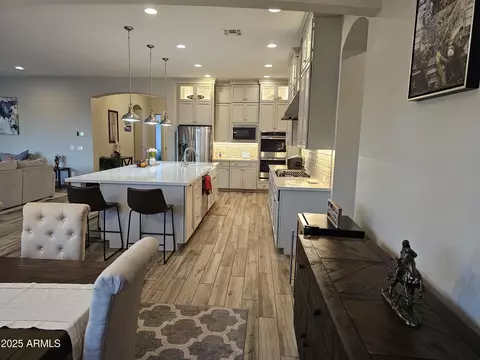 Kitchen - 1925 E La Costa Dr, Gilbert, AZ 85298 photo 3 of 7
