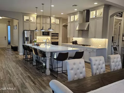 Kitchen - 1925 E La Costa Dr, Gilbert, AZ 85298 photo 5 of 7