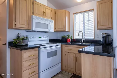 8248 Bogie Loop, Show Low, AZ 85901 photo 7
