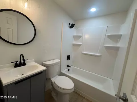 Bath - 3807 N 64th Dr, Phoenix, AZ 85033 photo 3 of 3