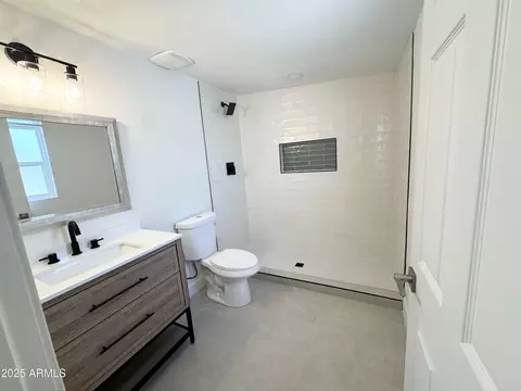 Bath - 3807 N 64th Dr, Phoenix, AZ 85033 photo 2 of 3
