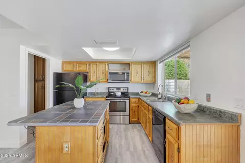 13633 N 40th Dr, Phoenix, AZ 85029 photo 7
