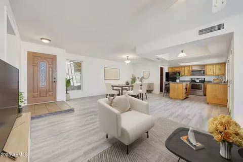13633 N 40th Dr, Phoenix, AZ 85029 photo 10