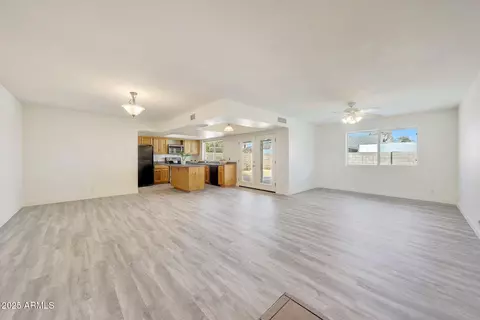 13633 N 40th Dr, Phoenix, AZ 85029 photo 13