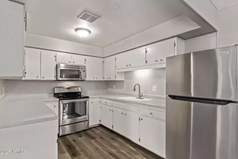 12211 N 25th Ave, Phoenix, AZ 85029 photo 13