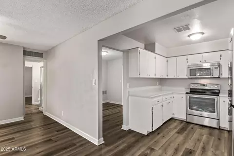 12211 N 25th Ave, Phoenix, AZ 85029 photo 15