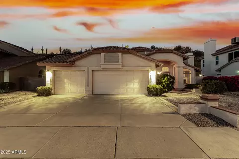 1626 W Acoma Dr, Phoenix, AZ 85023