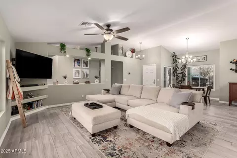 950 W Cooley Dr, Gilbert, AZ 85233 photo 10