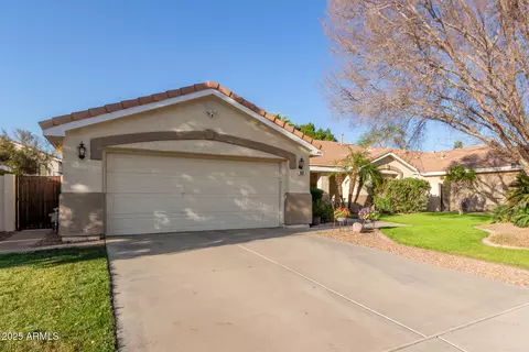 950 W Cooley Dr, Gilbert, AZ 85233 photo 3