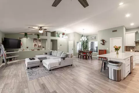 950 W Cooley Dr, Gilbert, AZ 85233 photo 16