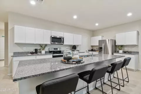 35961 W San Ildefanso Ave, Maricopa, AZ 85138