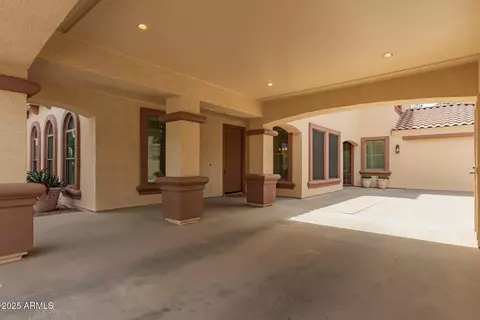 3807 E Latham Ct, Gilbert, AZ 85297 photo 4