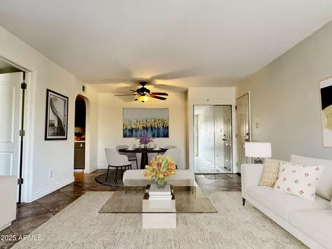 Living - 3825 E Camelback Rd #292, Phoenix, AZ 85018 photo 1 of 5