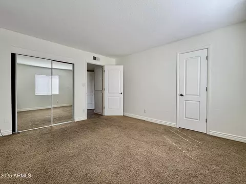 Bedroom - 3825 E Camelback Rd #292, Phoenix, AZ 85018 photo 3 of 5