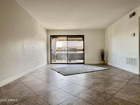 Living - 3825 E Camelback Rd #292, Phoenix, AZ 85018 photo 2 of 5