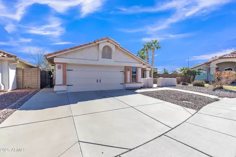 557 S Dodge St, Gilbert, AZ 85233