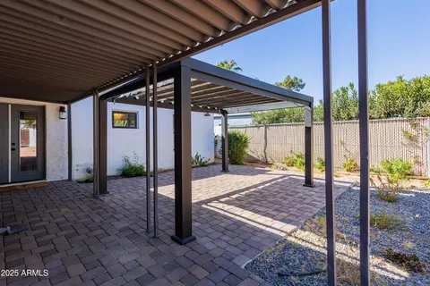 Exterior - 406 W Coolidge St, Phoenix, AZ 85013 photo 8 of 9