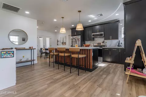 Kitchen - 406 W Coolidge St, Phoenix, AZ 85013 photo 1 of 4
