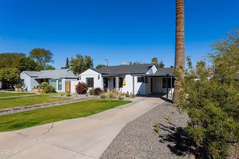 Exterior - 406 W Coolidge St, Phoenix, AZ 85013 photo 3 of 9