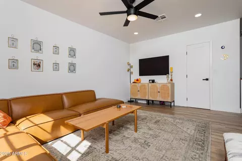 Living - 406 W Coolidge St, Phoenix, AZ 85013 photo 3 of 3