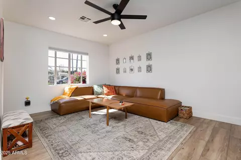 Living - 406 W Coolidge St, Phoenix, AZ 85013 photo 1 of 3