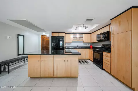 7860 E Camelback Rd #309, Scottsdale, AZ 85251