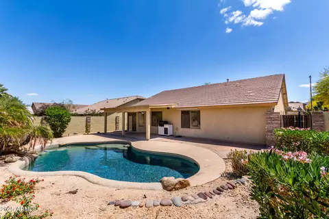 11318 S Hopi Dr, Goodyear, AZ 85338