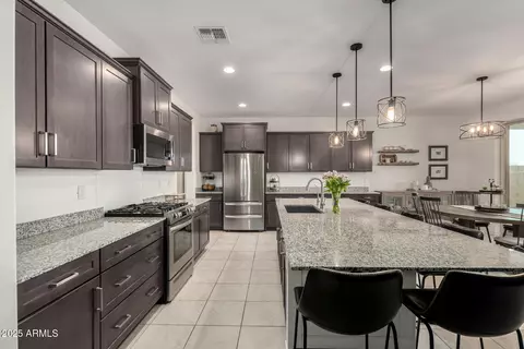 Kitchen - 10657 E Texas Ave, Mesa, AZ 85212 photo 2 of 4