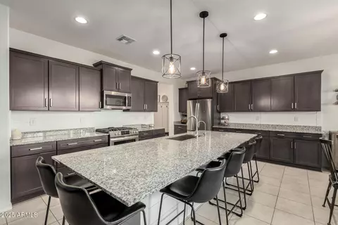 Kitchen - 10657 E Texas Ave, Mesa, AZ 85212 photo 4 of 4