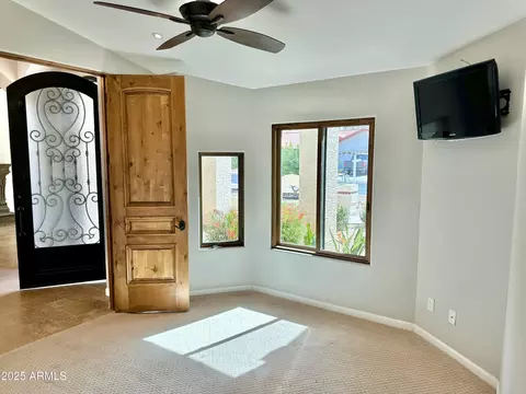 1046 E Le Marche Ave, Phoenix, AZ 85022 photo 9