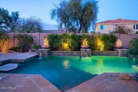Exterior - 3634 E Sands Dr, Phoenix, AZ 85050 photo 8 of 13