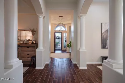 Entry Way - 3634 E Sands Dr, Phoenix, AZ 85050 photo 2 of 2