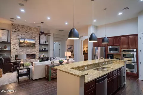 Kitchen - 3634 E Sands Dr, Phoenix, AZ 85050 photo 3 of 3