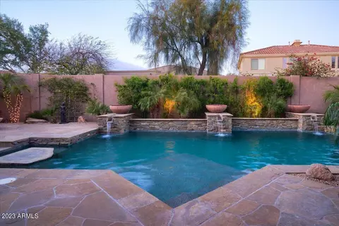 Exterior - 3634 E Sands Dr, Phoenix, AZ 85050 photo 7 of 13