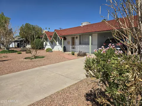 3932 W Lawrence Ln, Phoenix, AZ 85051