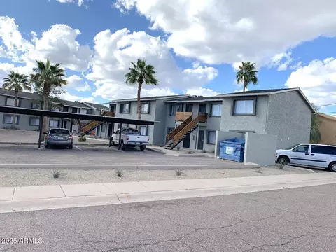 Exterior - 2104 Eugie Ter, Phoenix, AZ 85022 photo 2 of 9
