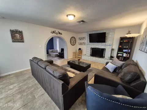 4231 E Roeser Rd, Phoenix, AZ 85040 photo 3