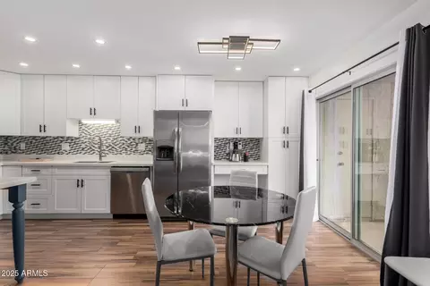 Dining - 5525 E Thomas Rd #K6, Phoenix, AZ 85018 photo 1 of 1