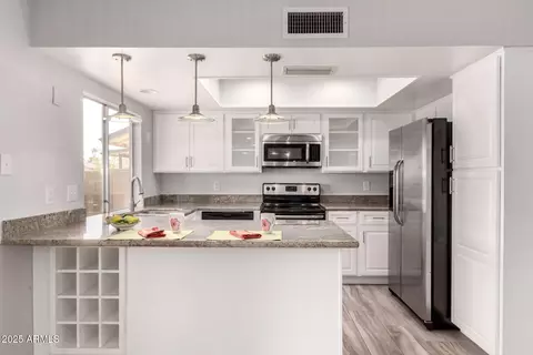 4701 E Walatowa St, Phoenix, AZ 85044