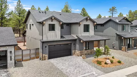 317 N Valerian Ln, Flagstaff, AZ 86004