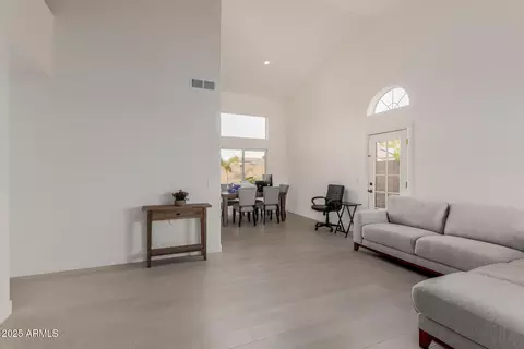 3234 E Marco Polo Rd, Phoenix, AZ 85050 photo 10