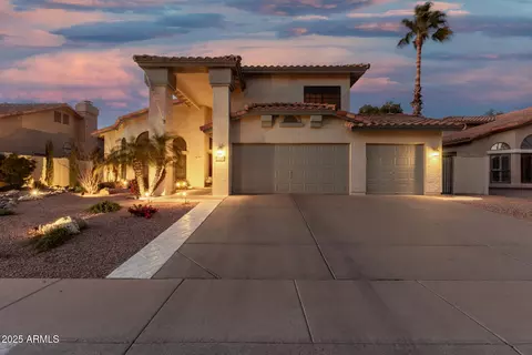 826 W Royal Palms Dr, Gilbert, AZ 85233